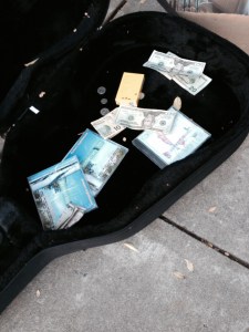 robert lighthouse guitar case